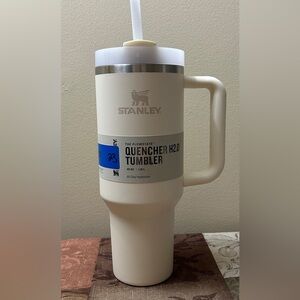 Stanley The Flowstate Quencher H2.0 Tumbler NWT